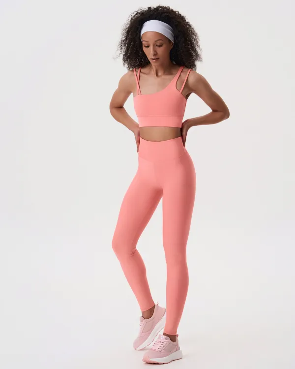 Топ спортивный средней поддержки "Hint" ON FITFORM